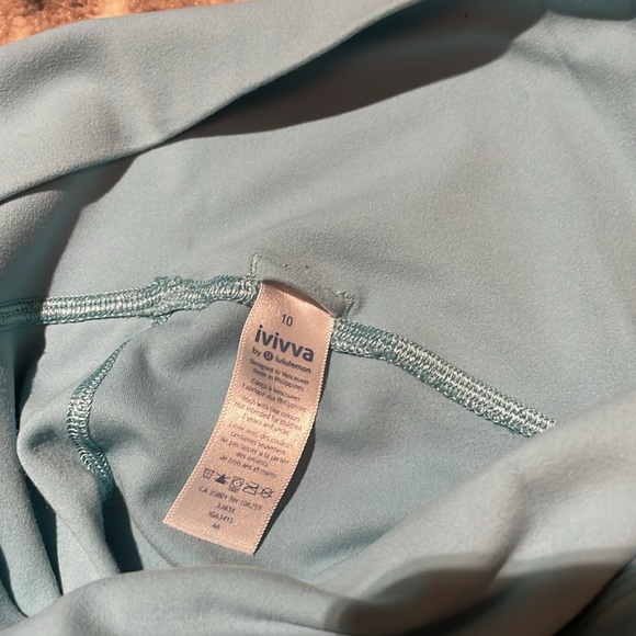 3 Pairs Ivivva leggings - Picture 15 of 15